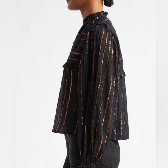 NWT Farm Rio Metallic Stripe Ruffle Shirt in Black XS
⭐️holes - Picture 2 of 9